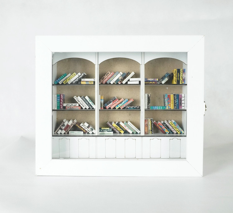 کتابخونه مینیاتوری سفید